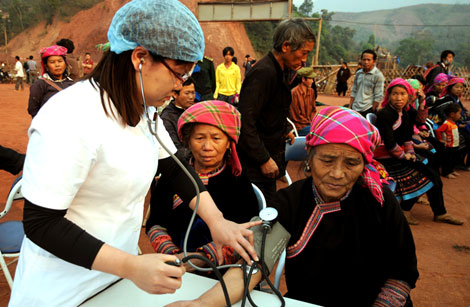 ຍູ້ແຮງການຫັນເປັນວຽກງານສັງຄົມ, ລະດົມບັນດາ ແຫຼ່ງກຳລັງໃຫ້ວຽກງານເບິ່ງແຍງສຸຂະພາບໃຫ້ປະຊາຊົນ